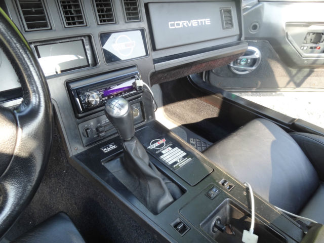 19840000 Black Chevrolet Corvette Hatchback