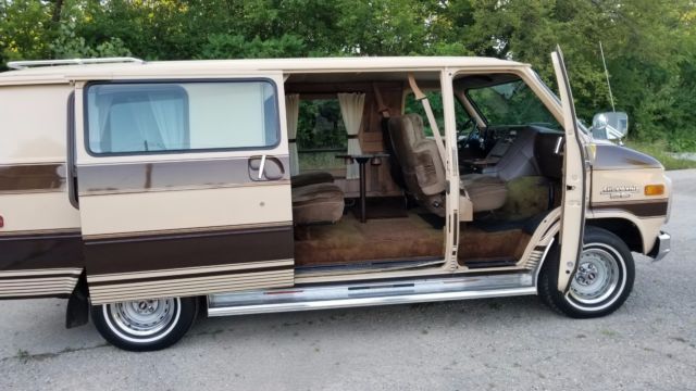 1984 Brown Chevrolet G20 Van Van Camper