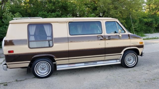 1984 Brown Chevrolet G20 Van Van Camper