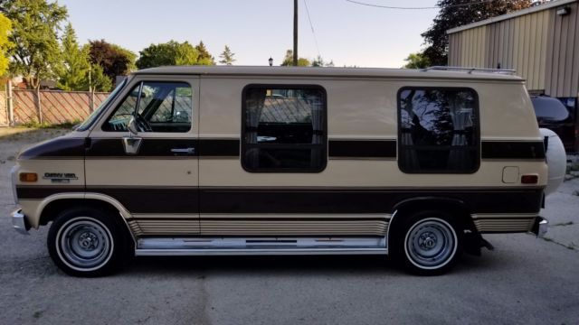 1984 Brown Chevrolet G20 Van Van Camper