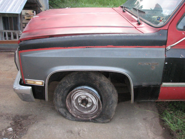 1984 Chevrolet C/K Pickup 1500 Standard Cab Pickup