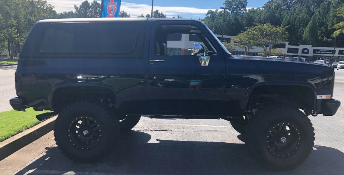 1984 Blue Chevrolet Blazer SUV