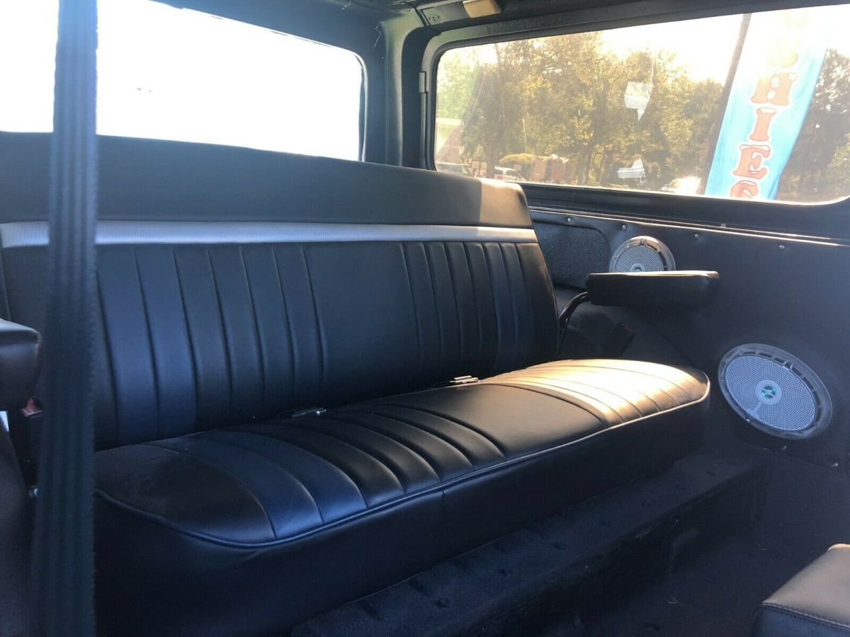 1984 Blue Chevrolet Blazer SUV