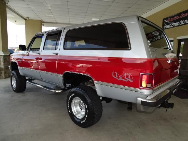 1984 Red Chevrolet Suburban SUV