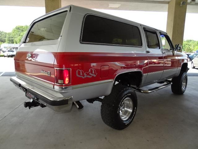 1984 Red Chevrolet Suburban SUV