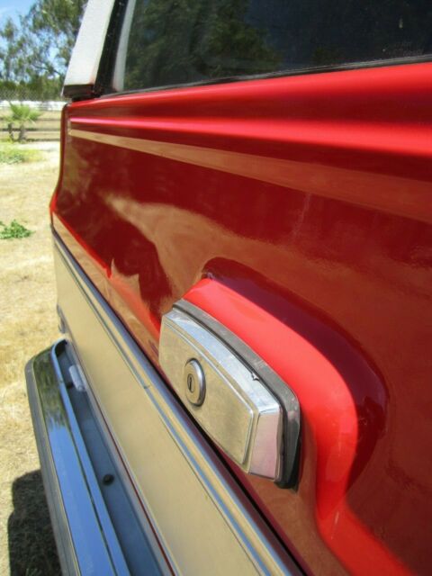 1984 Red/White Chevrolet Blazer