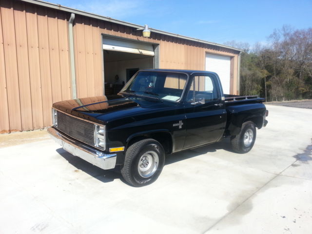 1984 Black Chevrolet C-10 reg cab
