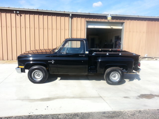 1984 Black Chevrolet C-10 reg cab