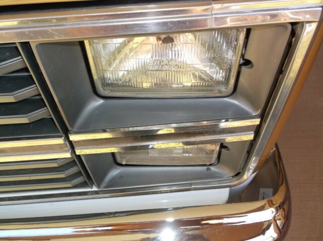 1984 Gold/White Chevrolet Other Pickups fleetside 8'
