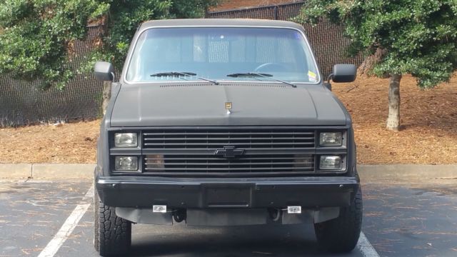 1984 Flate black Chevrolet C/K Pickup 1500