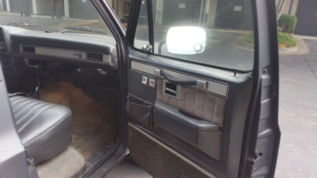 1984 Flate black Chevrolet C/K Pickup 1500