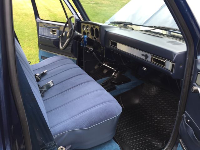 1984 Blue and silver Chevrolet Other Pickups Fleetside