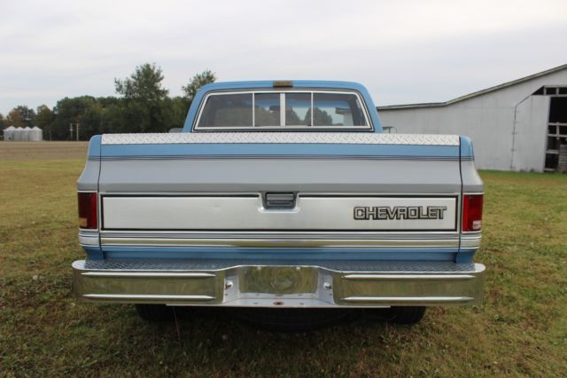 1984 Blue Chevrolet C-10