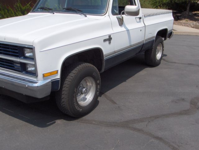 1984 White Chevrolet C/K Pickup 1500 Standard Cab Pickup