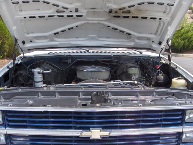 1984 White Chevrolet C/K Pickup 1500 Standard Cab Pickup