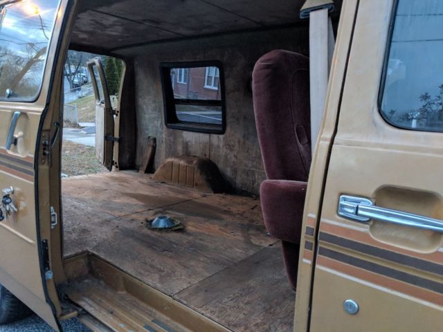 1984 Brown Chevrolet G20 Van Extended Passenger Van