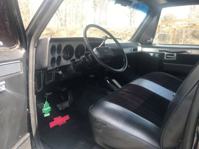 1984 Black Chevrolet C/K Pickup 1500 Standard Cab Pickup