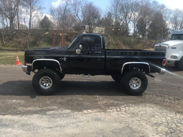 1984 Black Chevrolet C/K Pickup 1500 Standard Cab Pickup