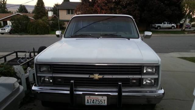 1984 White Chevrolet C-10 Standard Cab Pickup