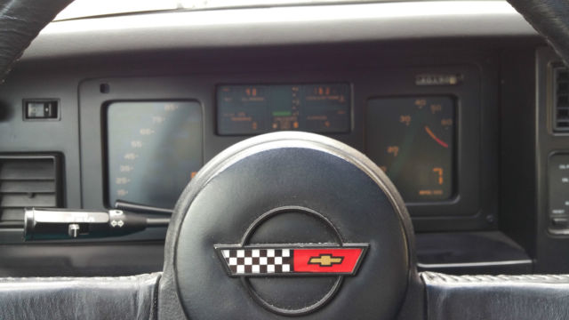 1984 Silver Chevrolet Corvette Coupe