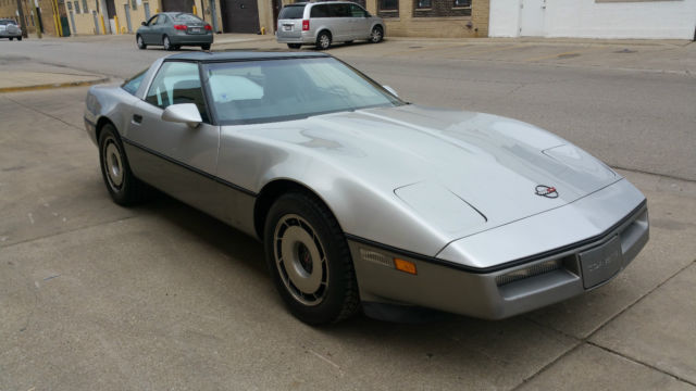 1984 Silver Chevrolet Corvette Coupe
