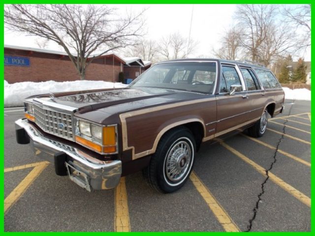 1984 Brown Ford Crown Victoria Wagon