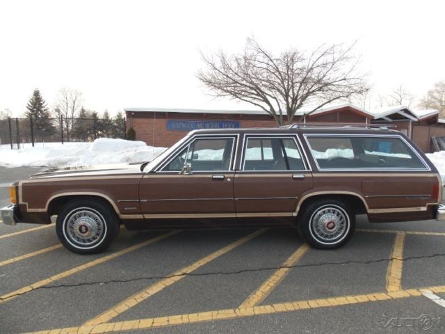 1984 Brown Ford Crown Victoria Wagon