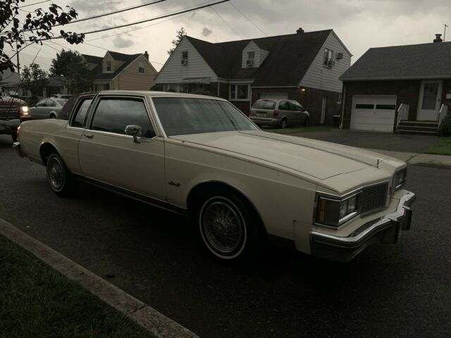 1984 White Oldsmobile Eighty-Eight Coupe