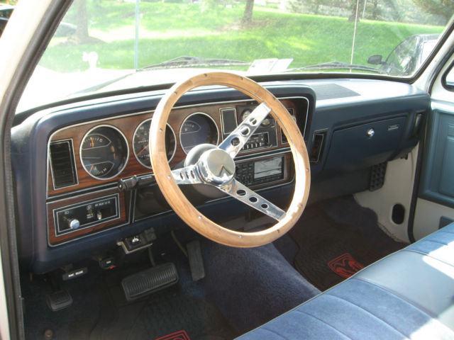 1984 Blue and White Dodge Other Pickups 2 door D100