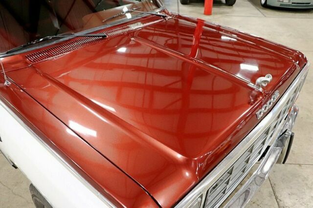 1984 Red Dodge Ramcharger SUV