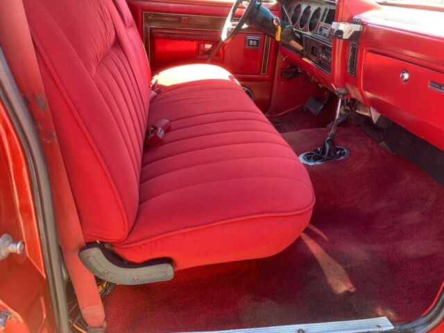1984 Red Dodge W150 Standard Cab Pickup
