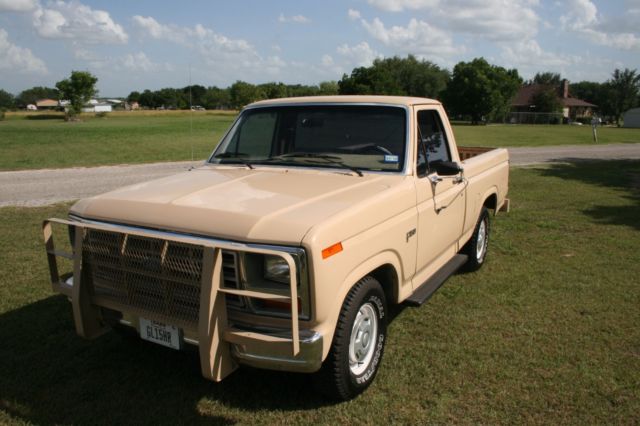 1984 Tan Ford F-150 Standard Cab Pickup