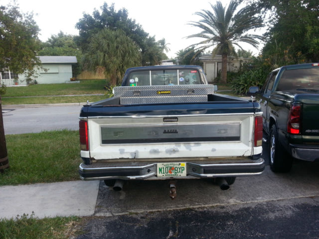 1984 blue and white Ford F-250 Pick-up