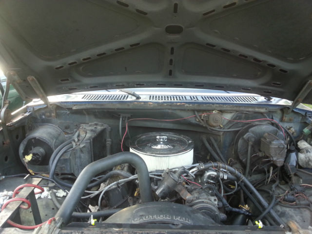 1984 blue and white Ford F-250 Pick-up