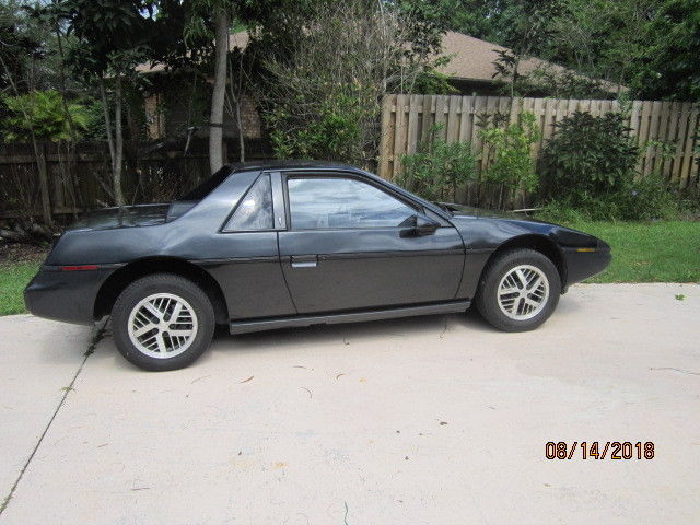 1984 Black Pontiac Fiero Coupe