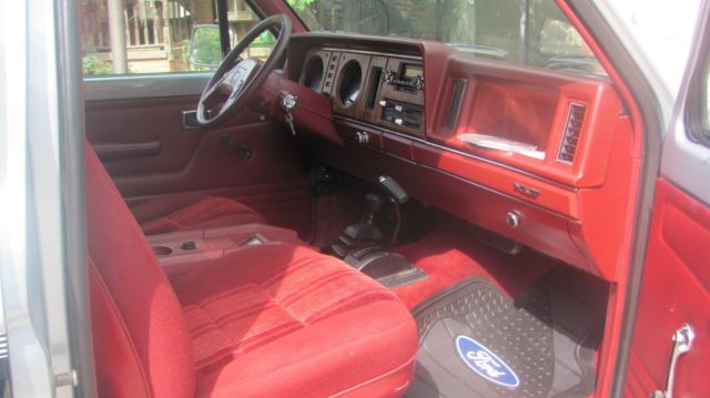1984 Black and Silver Ford Bronco II