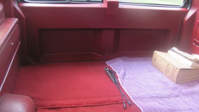 1984 Black and Silver Ford Bronco II