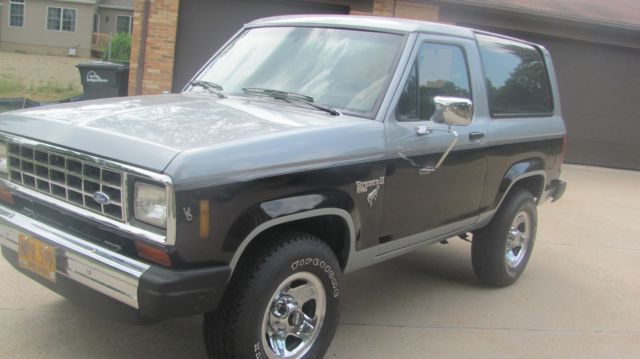 1984 Black and Silver Ford Bronco II
