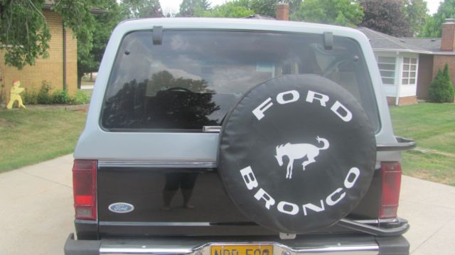 1984 Black and Silver Ford Bronco II