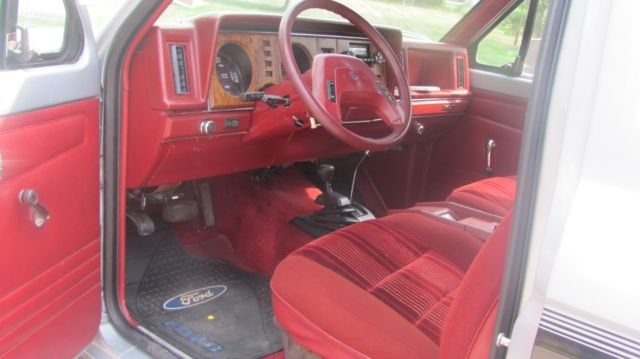 1984 Black and Silver Ford Bronco II