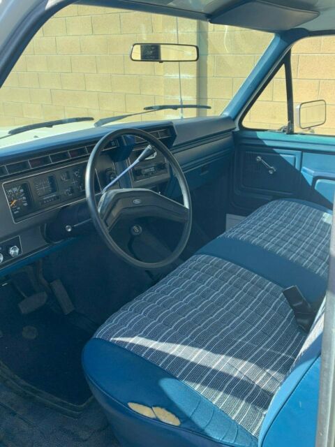 1984 Blue Ford Bronco SUV