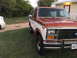 1984 Copper/White Ford Bronco SUV