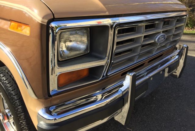 1984 Walnut Metallic and Light Desert Tan (original paint) Ford Bronco