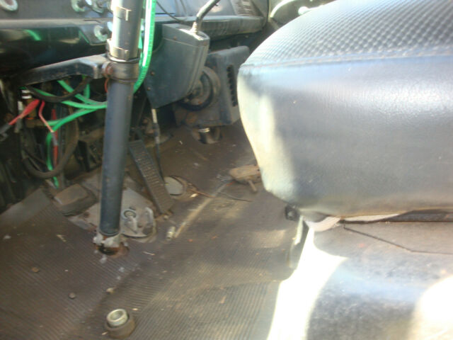 1986 Green Ford C700 Cab & Chassis