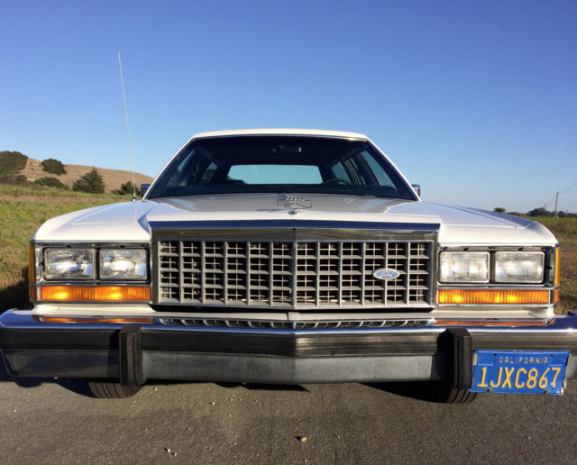 1984 white Ford Other Wagon