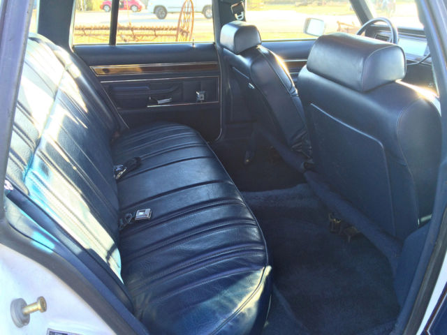 1984 white Ford Other Wagon