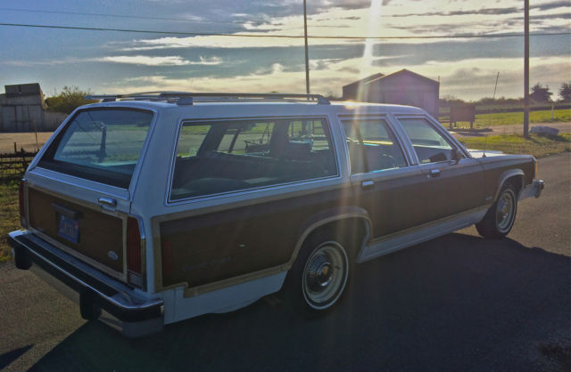 1984 white Ford Other Wagon