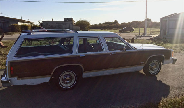 1984 white Ford Other Wagon
