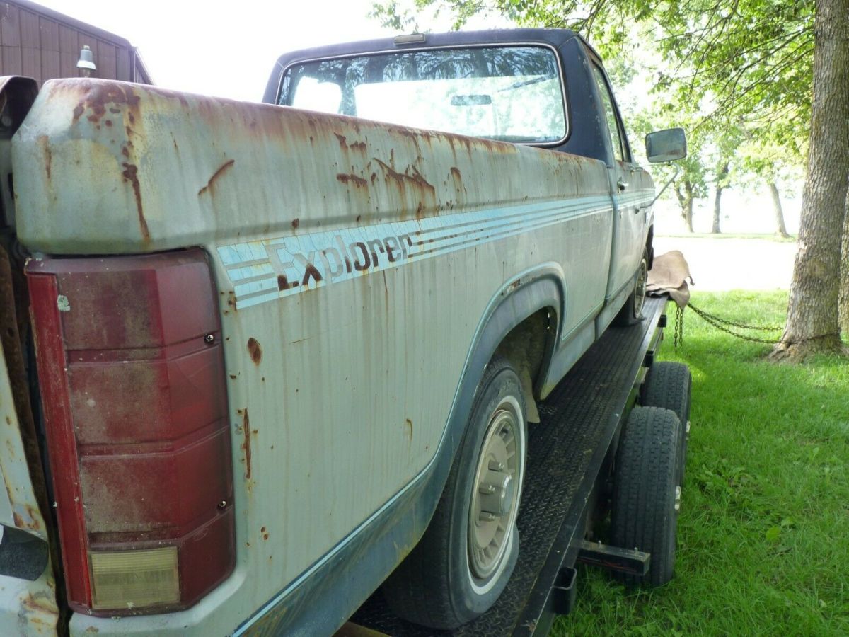 1984 Ford F-150 Standard Cab Pickup