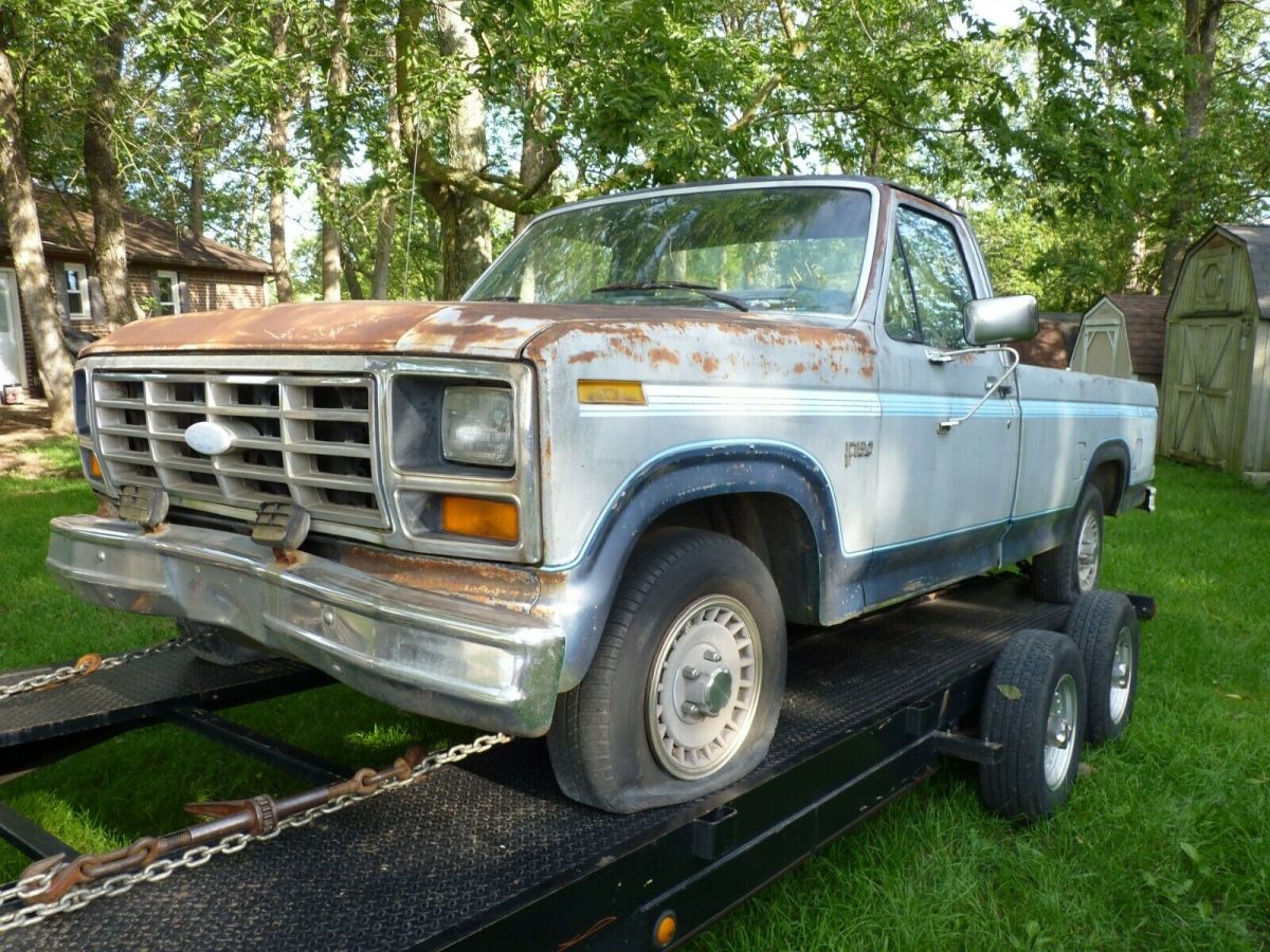 1984 Ford F-150 Standard Cab Pickup